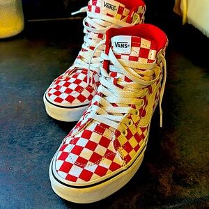 7.5 vans like new 9.5/10 small amount sole discolor